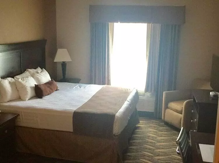 Отель Best Western Red River Inn & Suites