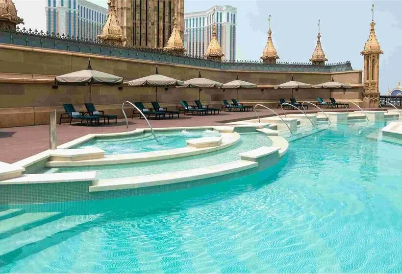 هتل Conrad Macao