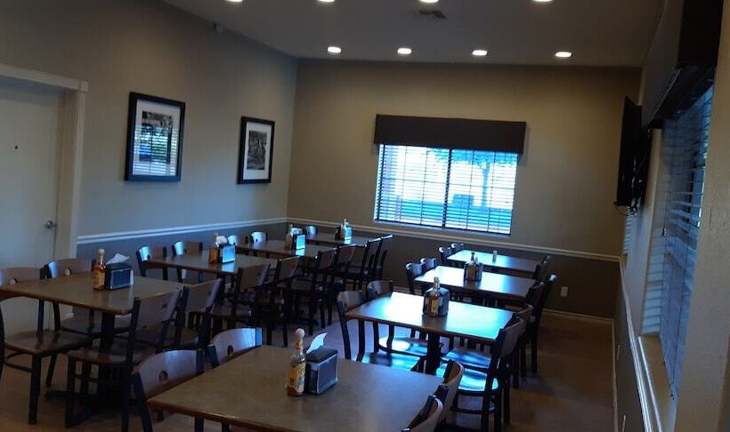 ホテル Cotulla Whitten Inn