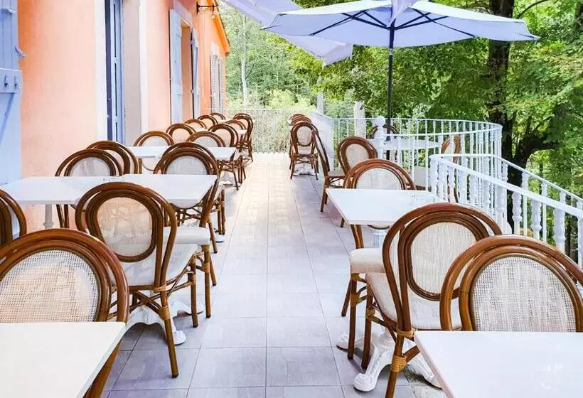 Отель Hôtel Restaurant U Castellu Vizzavona