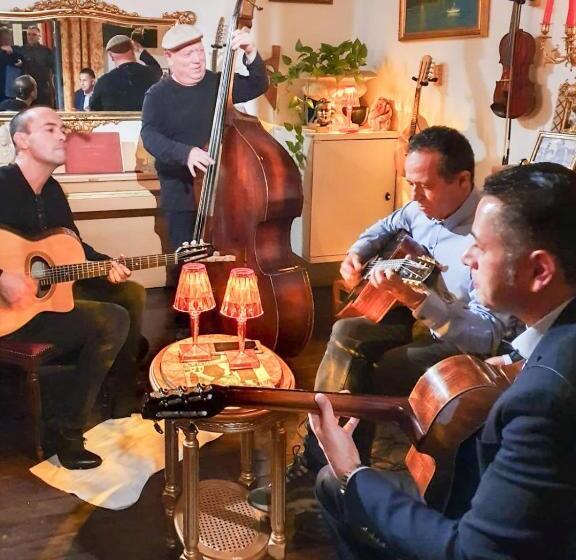 호텔 Hôtel Restaurant U Castellu Vizzavona