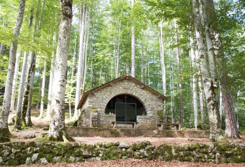 호텔 Hôtel Restaurant U Castellu Vizzavona