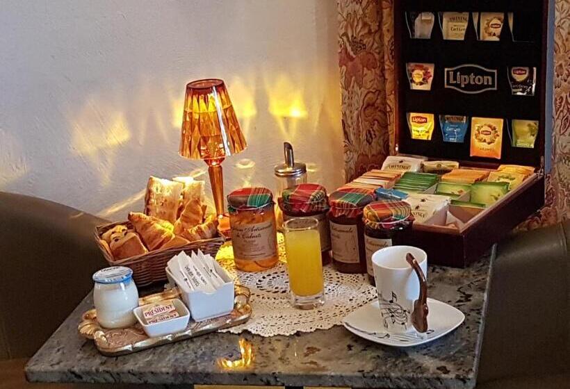 호텔 Hôtel Restaurant U Castellu Vizzavona