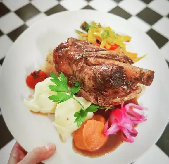 Отель Hôtel Restaurant U Castellu Vizzavona