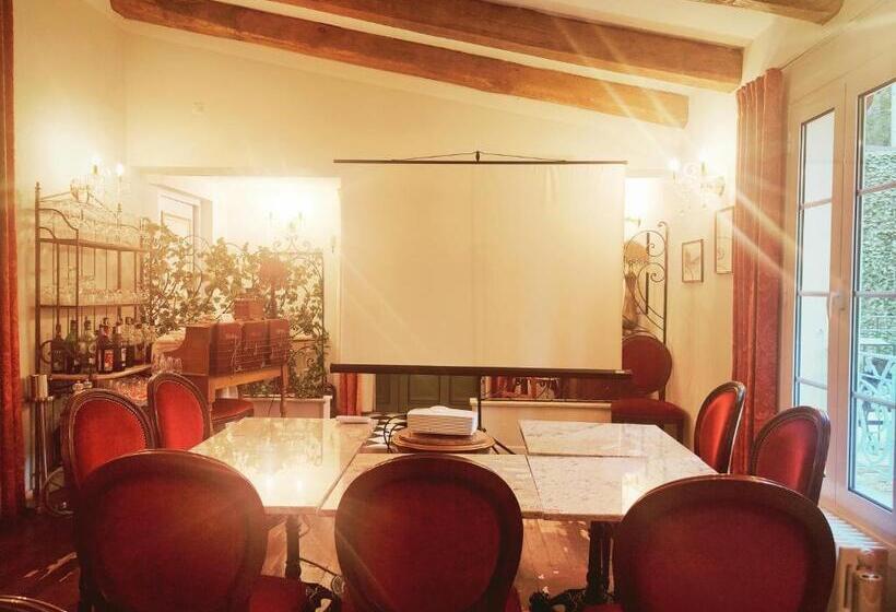 호텔 Hôtel Restaurant U Castellu Vizzavona