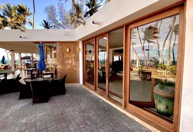 هتل Kenya Bay Beach