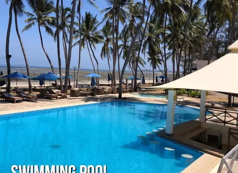 هتل Kenya Bay Beach