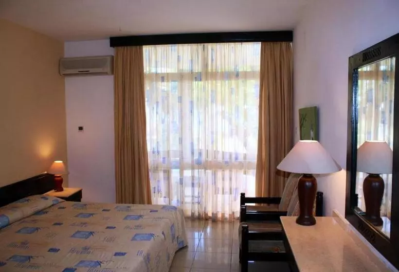 هتل Kenya Bay Beach