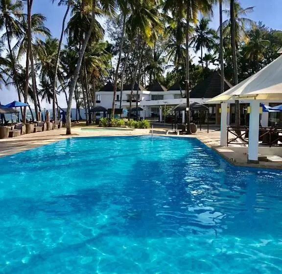 هتل Kenya Bay Beach