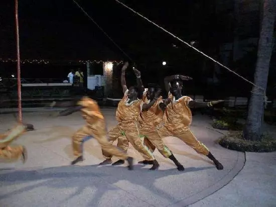 هتل Kenya Bay Beach