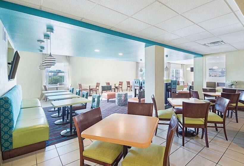 فندق La Quinta By Wyndham Mathis