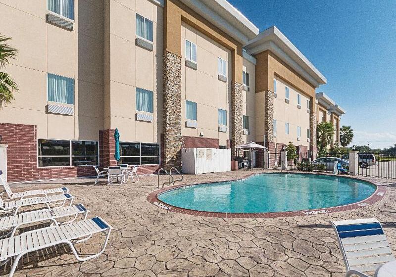 فندق La Quinta By Wyndham Mathis