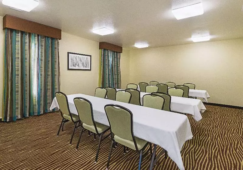 Hotelli La Quinta By Wyndham Mathis