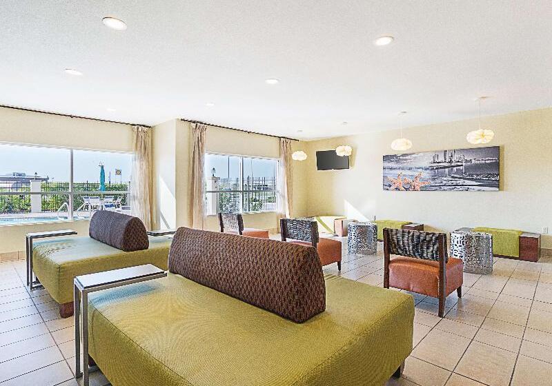 فندق La Quinta By Wyndham Mathis