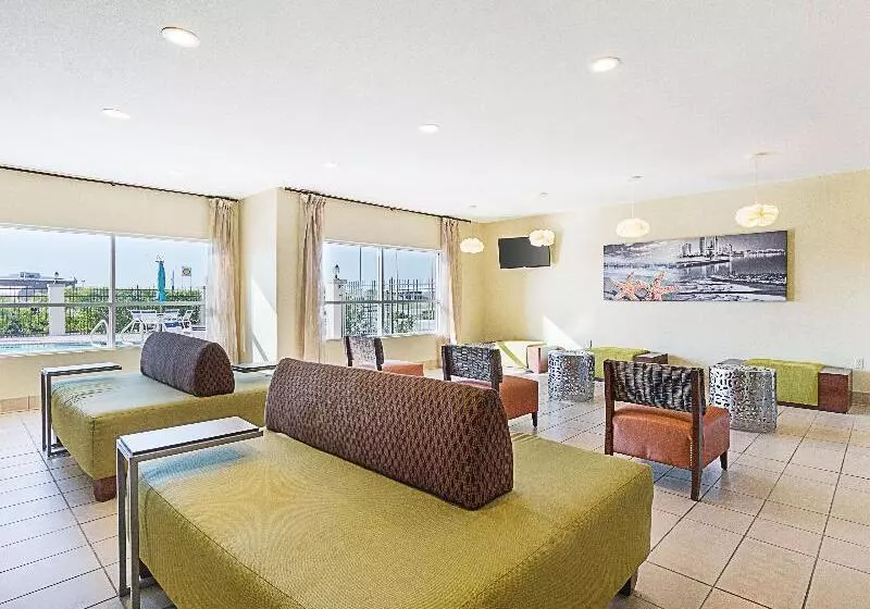 Hotelli La Quinta By Wyndham Mathis