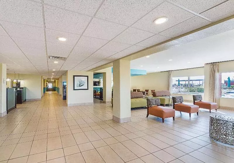 Hotelli La Quinta By Wyndham Mathis