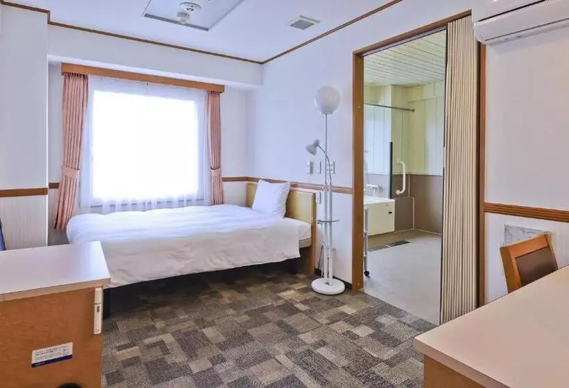 호텔 Toyoko Inn Akita-eki Higashi-guchi