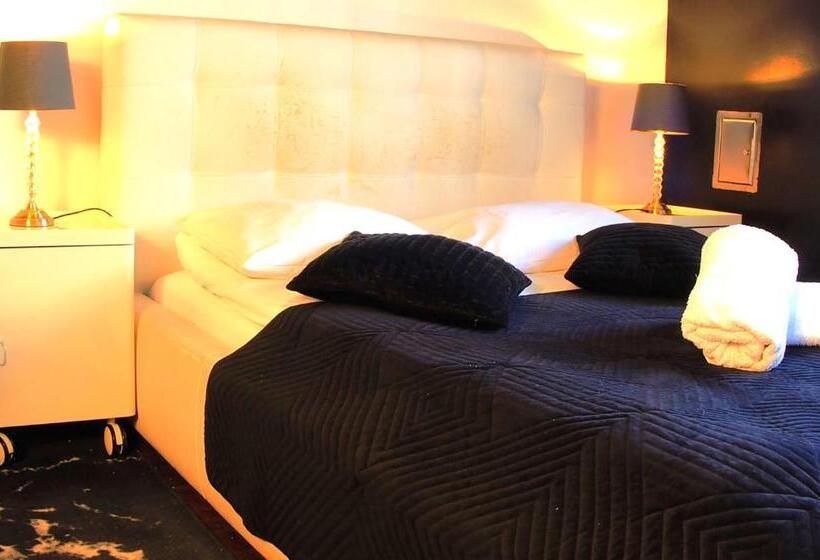 צימר Chmielna Guest House