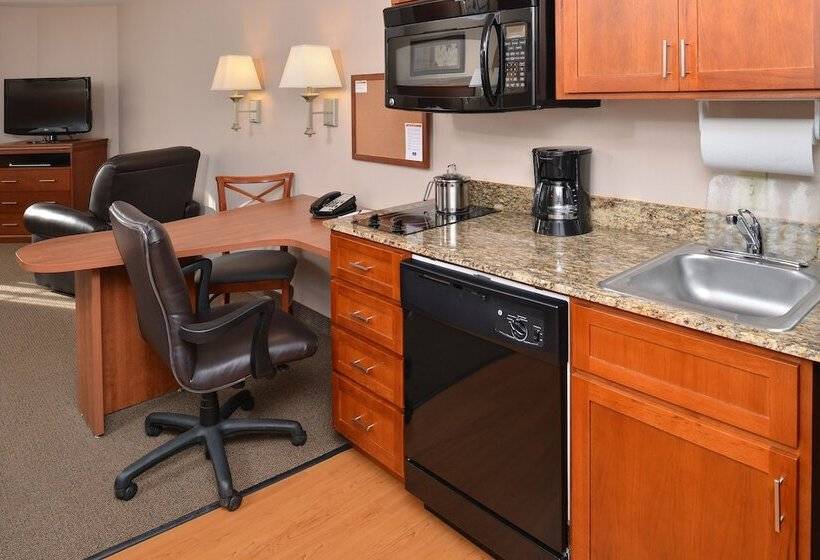 Candlewood Suites Williston, An Ihg