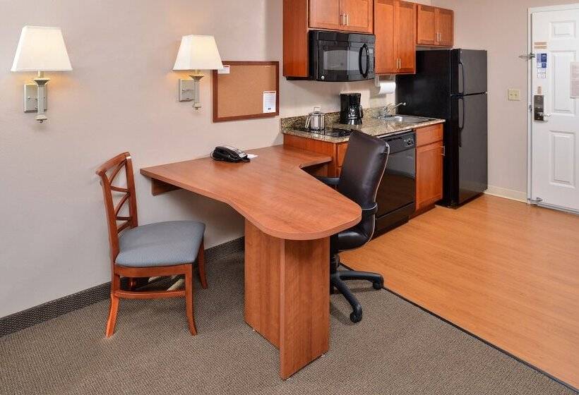 Candlewood Suites Williston, An Ihg