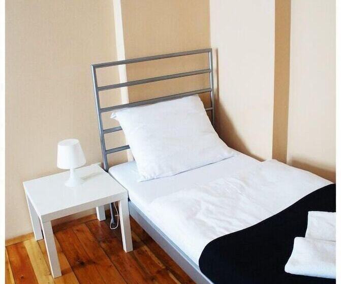 Explorer Hostel & Apartment Stare Miasto Old Town 24h #don T Be A Tourist, Be An Explorer!