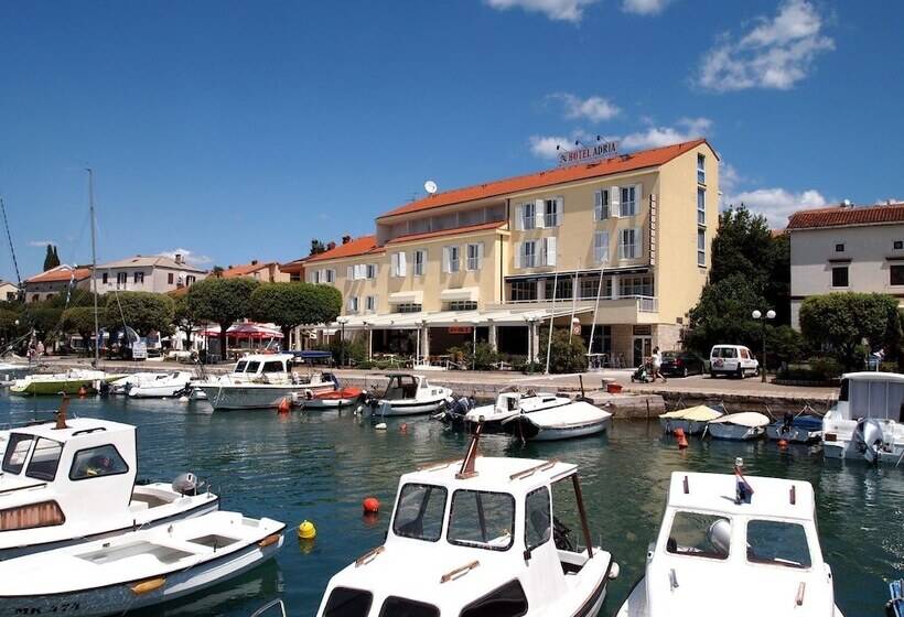 فندق Adria