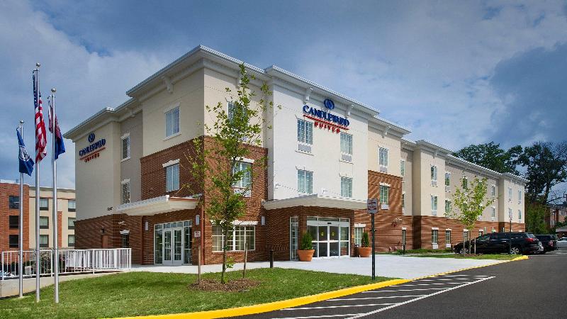בית מלון כפרי Candlewood Suites Alexandria   Fort Belvoir By Ihg