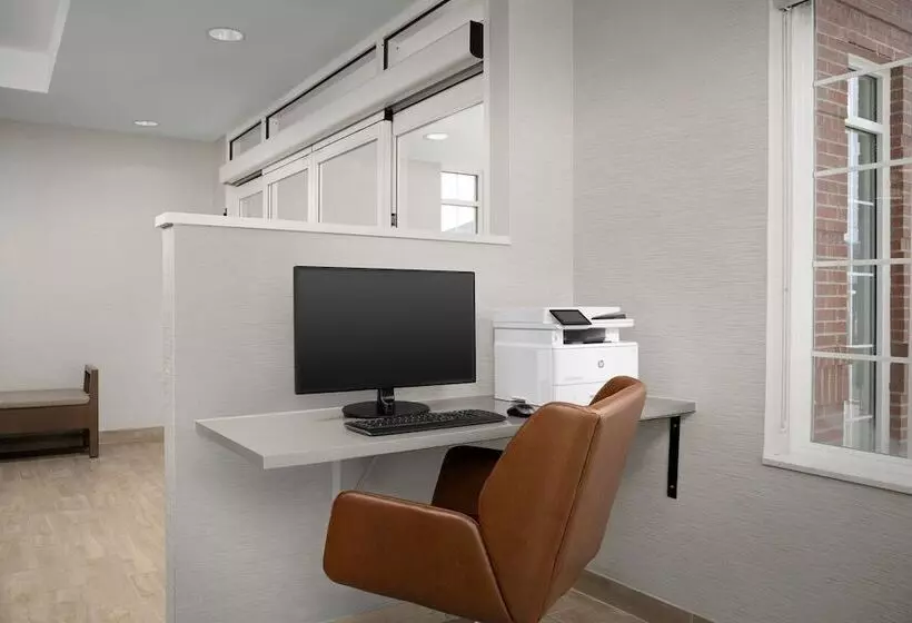 فندق Candlewood Suites Alexandria   Fort Belvoir By Ihg