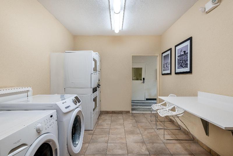 ホテル Candlewood Suites Rocky Mount, An Ihg