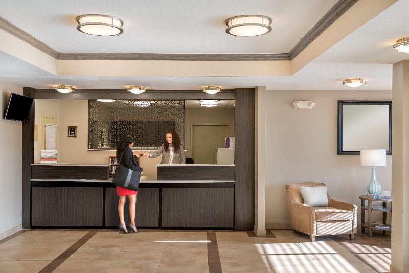 ホテル Candlewood Suites Rocky Mount, An Ihg