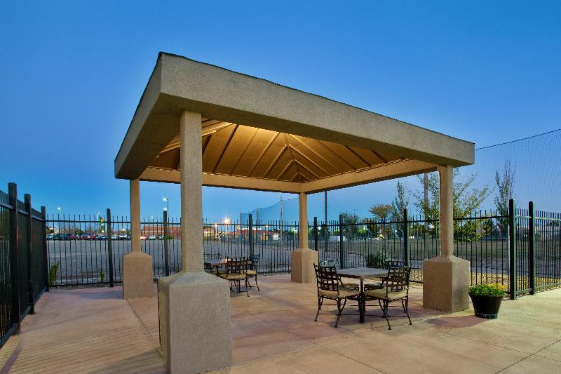 Отель Candlewood Suites Roswell, An Ihg