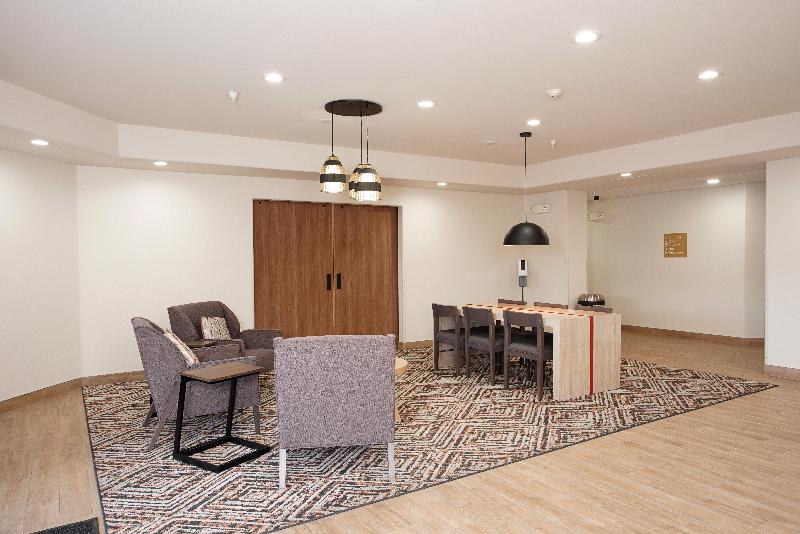 Отель Candlewood Suites Roswell, An Ihg