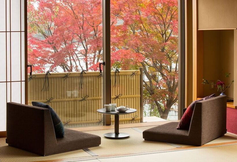 בית מלון כפרי Chuzenji Pension