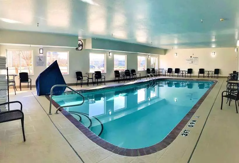 Отель Comfort Inn & Suites Conway