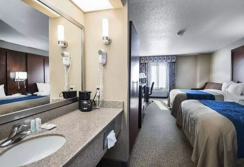 Отель Comfort Inn & Suites Conway