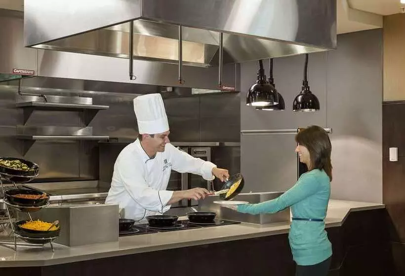 호텔 Embassy Suites By Hilton St. Louis Downtown