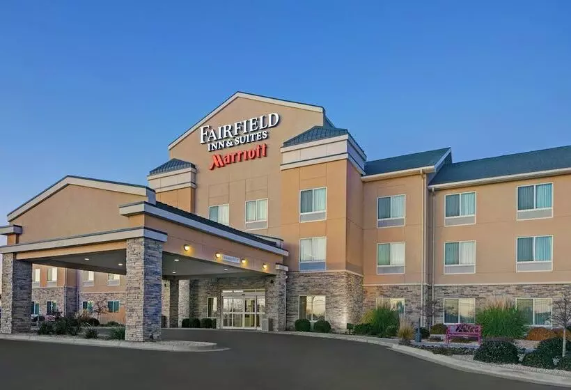Отель Fairfield Inn And Suites Carlsbad