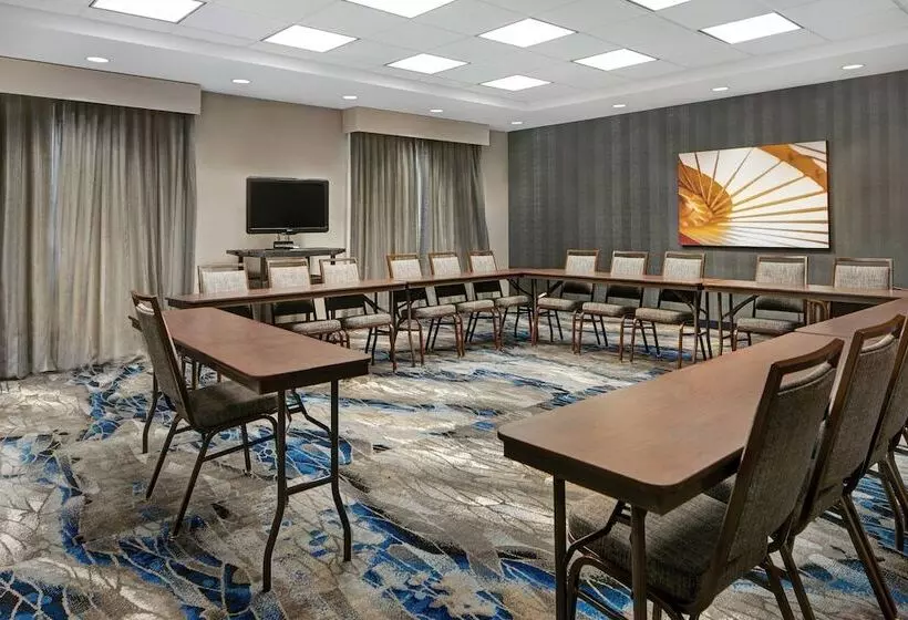 Отель Fairfield Inn And Suites Carlsbad