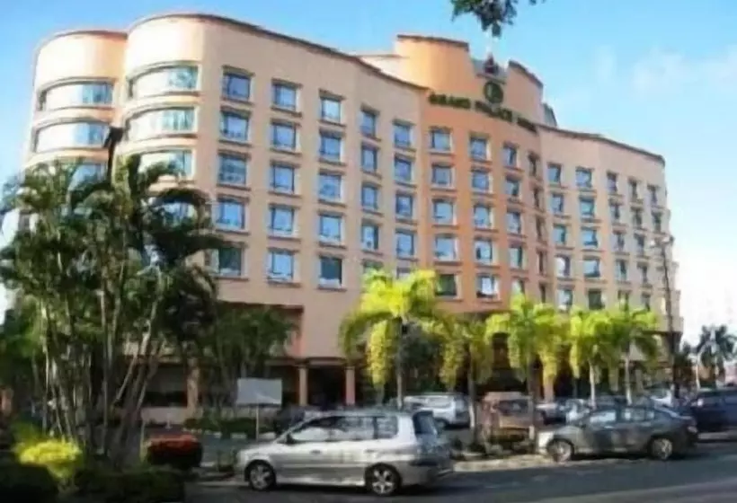 Hotel Grand Palace