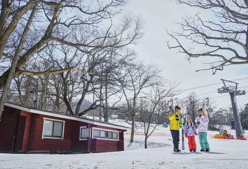 בית מלון כפרי The Prince Karuizawa