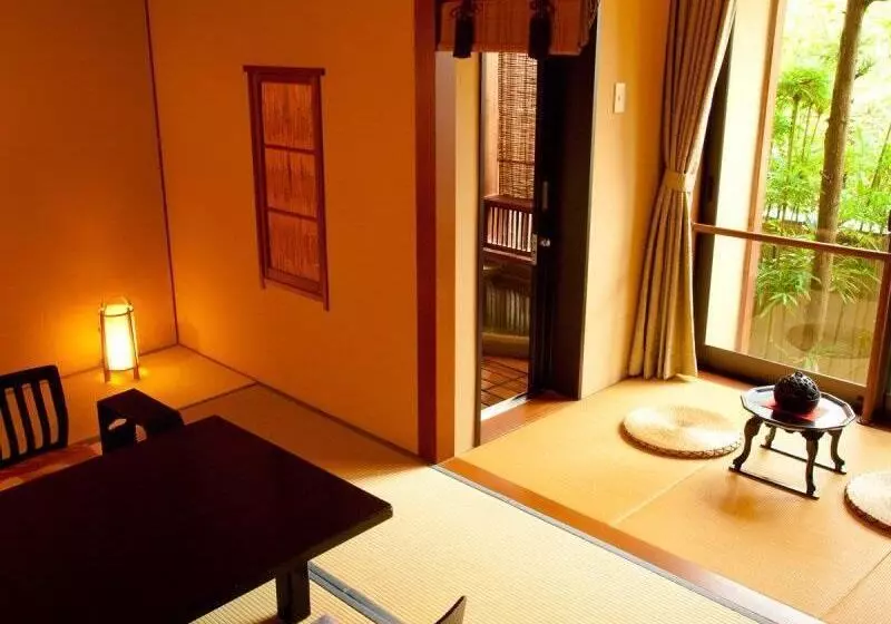 ホテル Dantokan Kikunoya