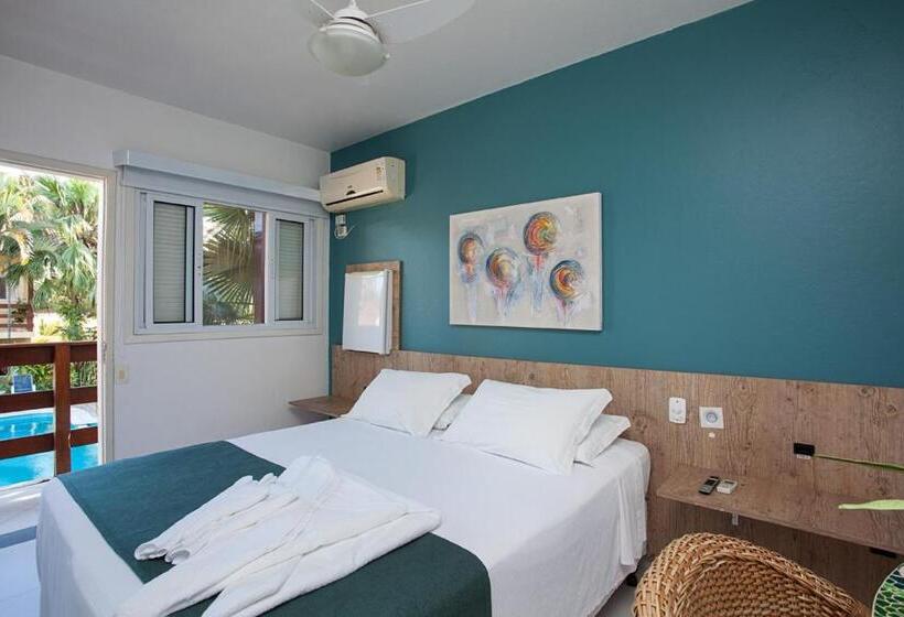 هتل Pousada Camburioca