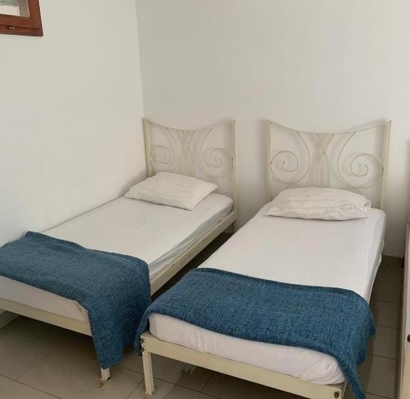 هاستل Rooms Villa Garden