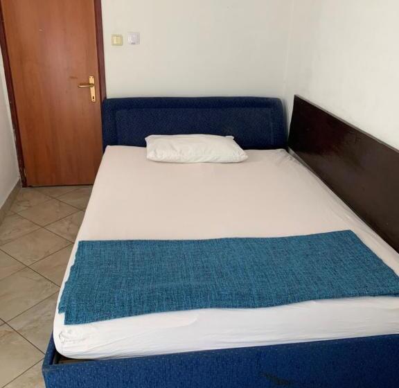 هاستل Rooms Villa Garden