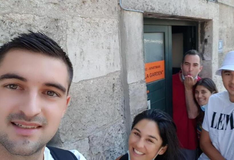 هاستل Rooms Villa Garden