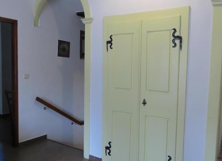 هاستل Rooms Villa Garden