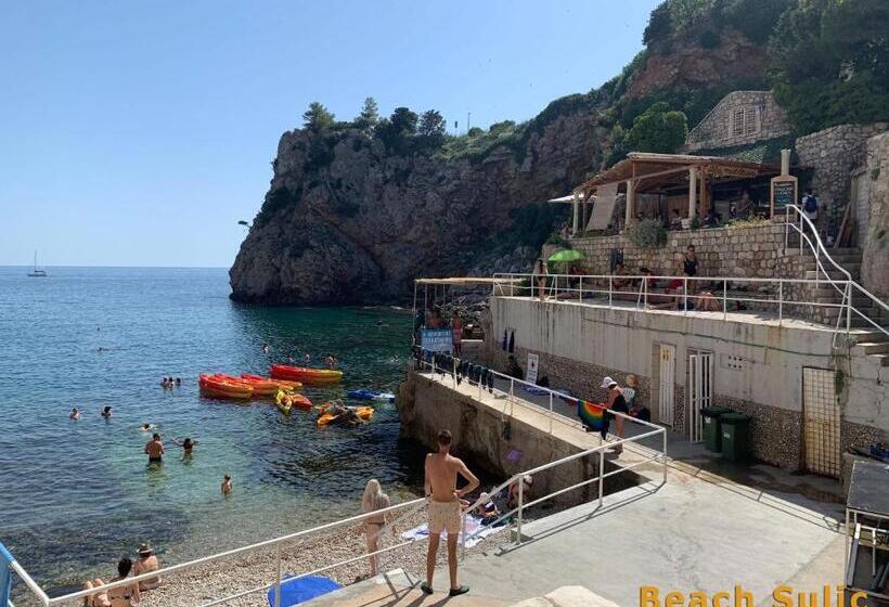 هاستل Rooms Villa Garden