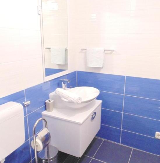 فندق صغير Peruzovic Rooms 1