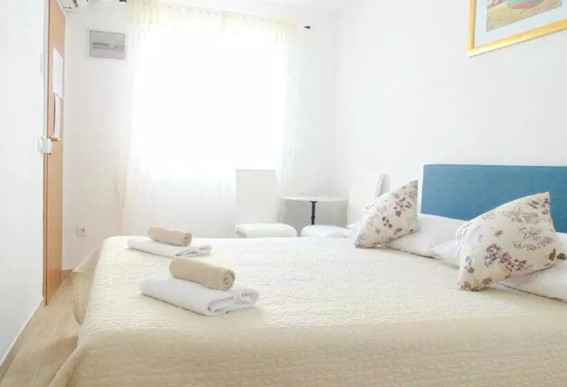 Albergue Peruzovic Rooms 1