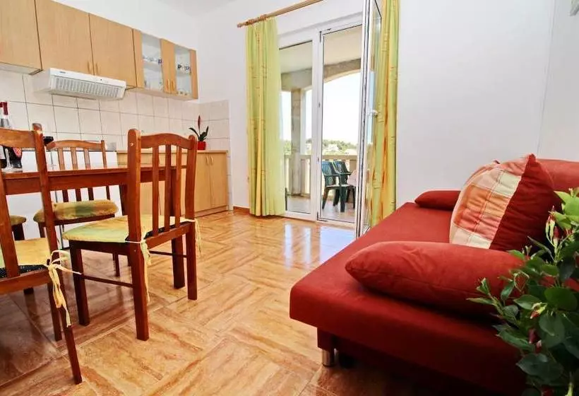 Apartments Veselka